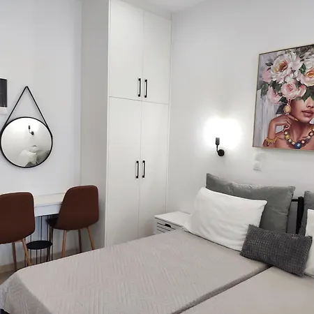 Happiness 6 Apartment *